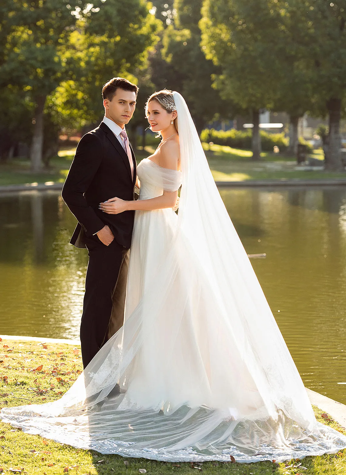 Off-the-Shoulder Wedding Dresses Wedding Ball-Gown/Princess Tulle With Dress Lace Ruffle Vera Train Court