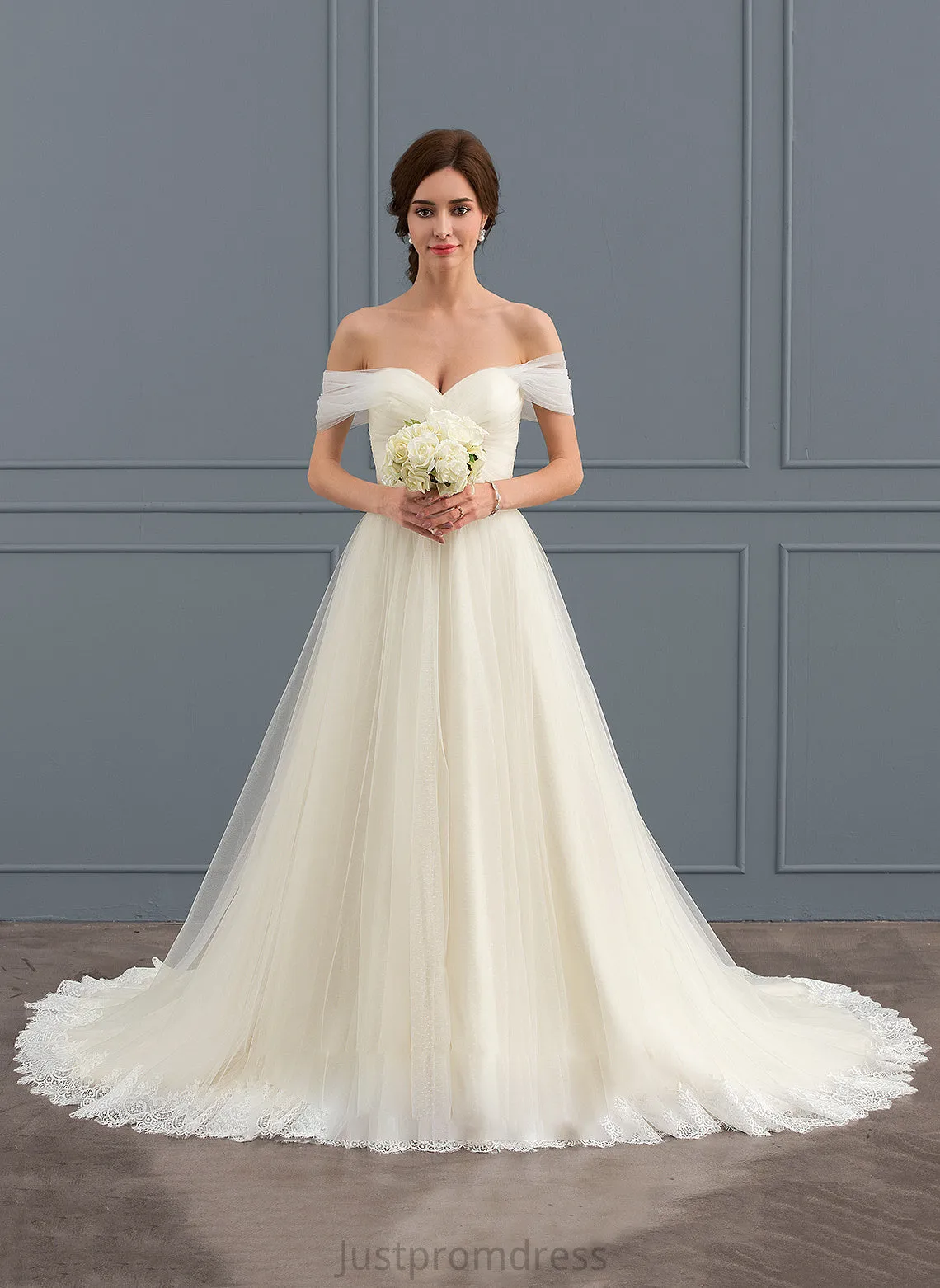 Off-the-Shoulder Wedding Dresses Wedding Ball-Gown/Princess Tulle With Dress Lace Ruffle Vera Train Court